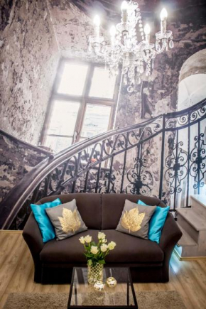 Romeo's Apartment